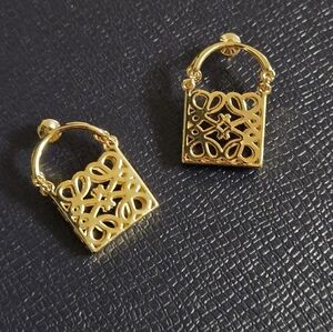 New Gold Tone L Basket Earrings